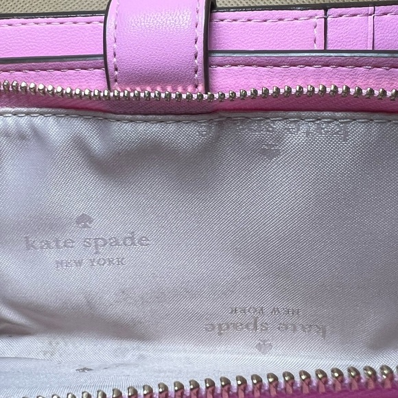 Kate Spade Flower Medium Bifold Wallet - Picture 7 of 8